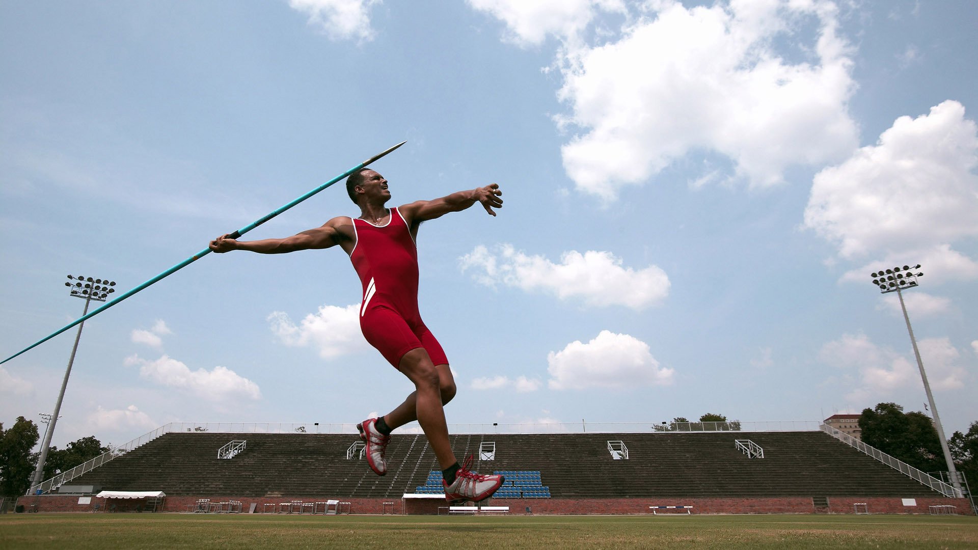 AYX体育-俱乐部在球场硬件设施上升级提升训练条件，俱乐部球场容量排名